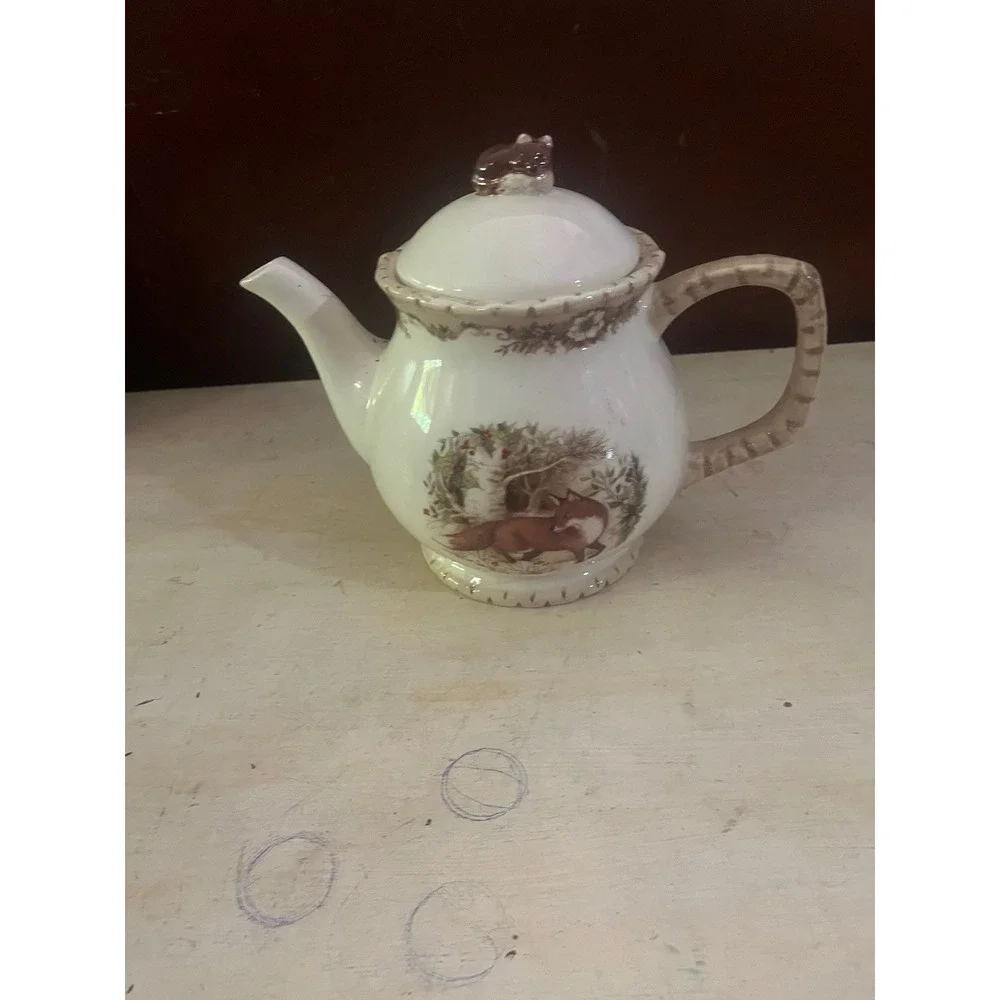 Cracker Barrel Woodland Fox Ceramic Teapot with Squirrel Lid Finial White Brown
